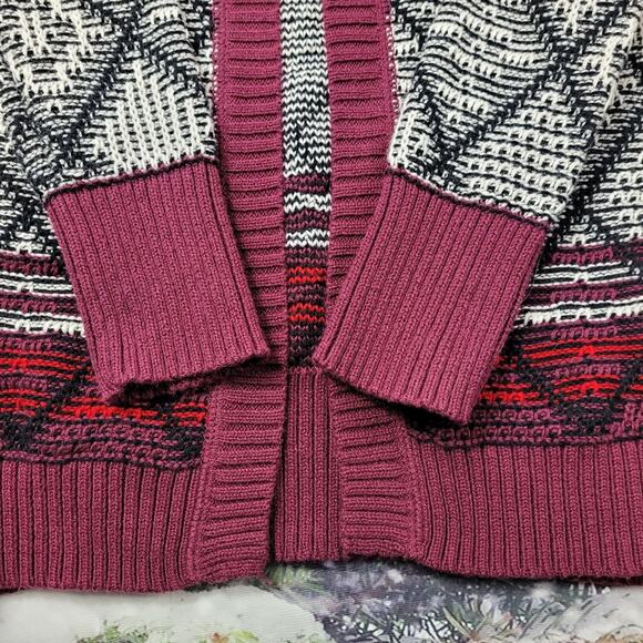 Mossimo Supply Company Red Diamond Pattern Cardigan size Small - Picture 8 of 10
